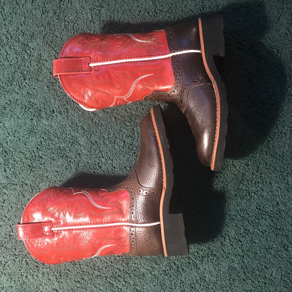 Ariat kids boots.